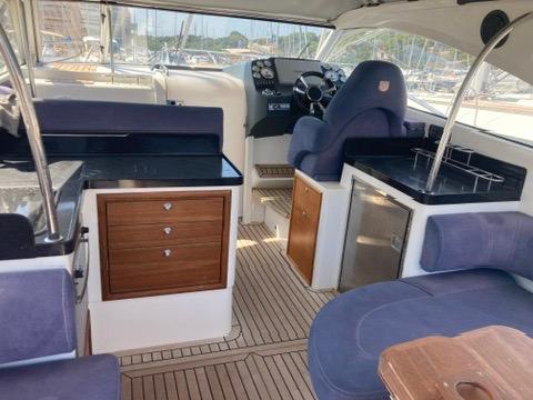 slider 19 Marex  350 Cabriolet Cruiser